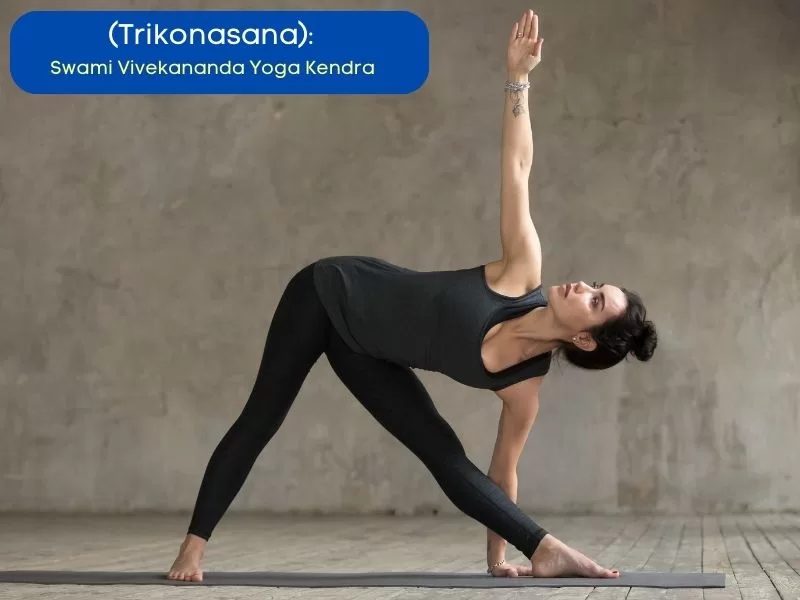  Triangle Pose (Trikonasana):